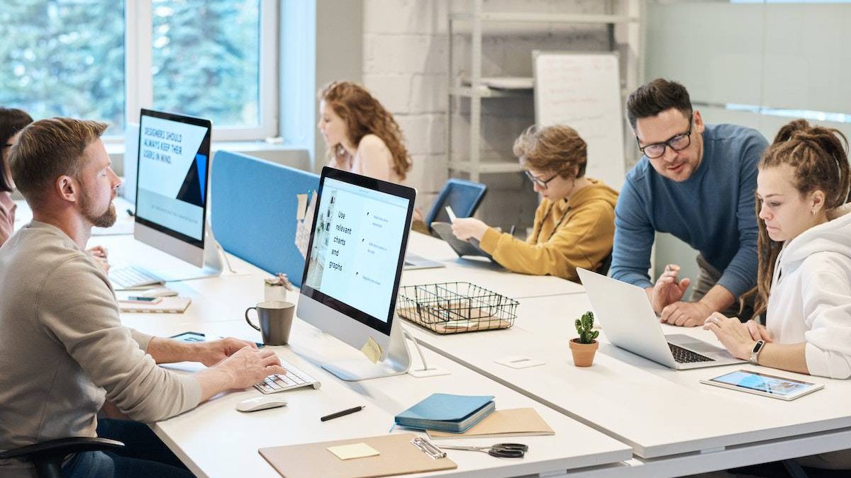 The Power of Data-Driven Workplace Design: How Technology is Improving Employee Performance